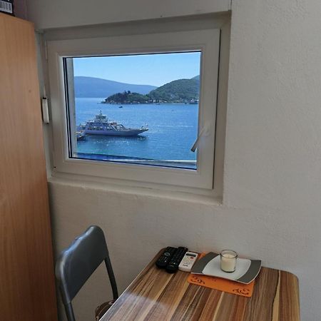 Apartments Eftimov Tivat Luaran gambar