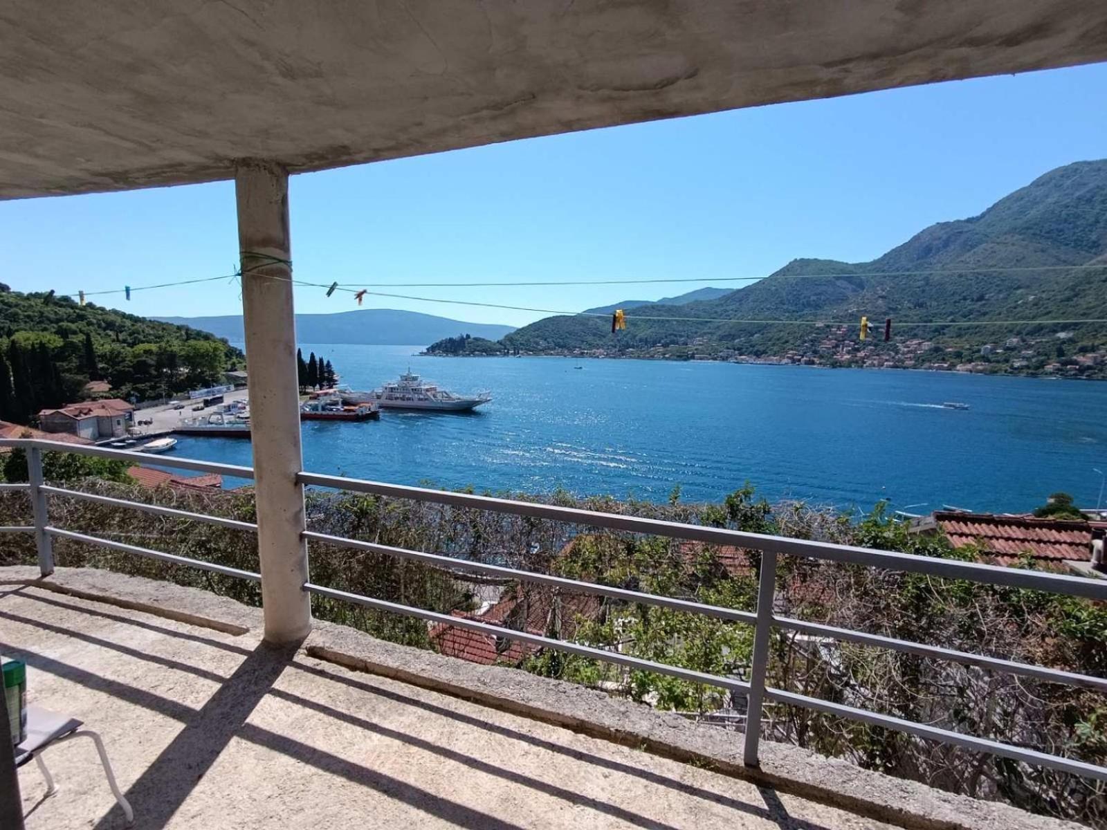 Apartments Eftimov Tivat Luaran gambar